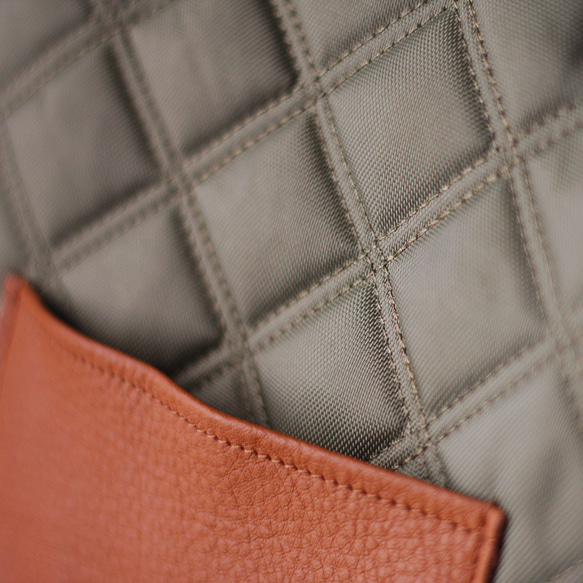 本革ポケットの2wayキルトバッグ キルティング ナイロンオックス 軽量 バケットバッグ かるいかばん O-384 6枚目の画像