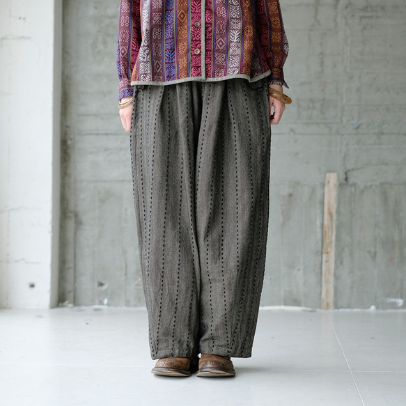 秋冬の本命ボトム◎ヘリンボーン柄ハンドステッチバルーンパンツ（25w-11）チャコール 17枚目の画像