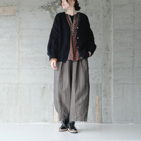 秋冬の本命ボトム◎ヘリンボーン柄ハンドステッチバルーンパンツ（25w-11）チャコール 11枚目の画像