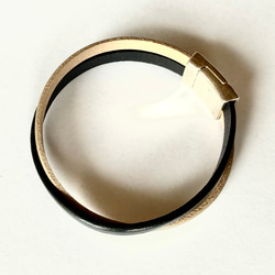 【ヨーロッパ製　本革　シャンパンゴールド・ダークネイビー　2色　ブレスレット】幅　５ｍｍ　マグネット留め　　幅広 4枚目の画像