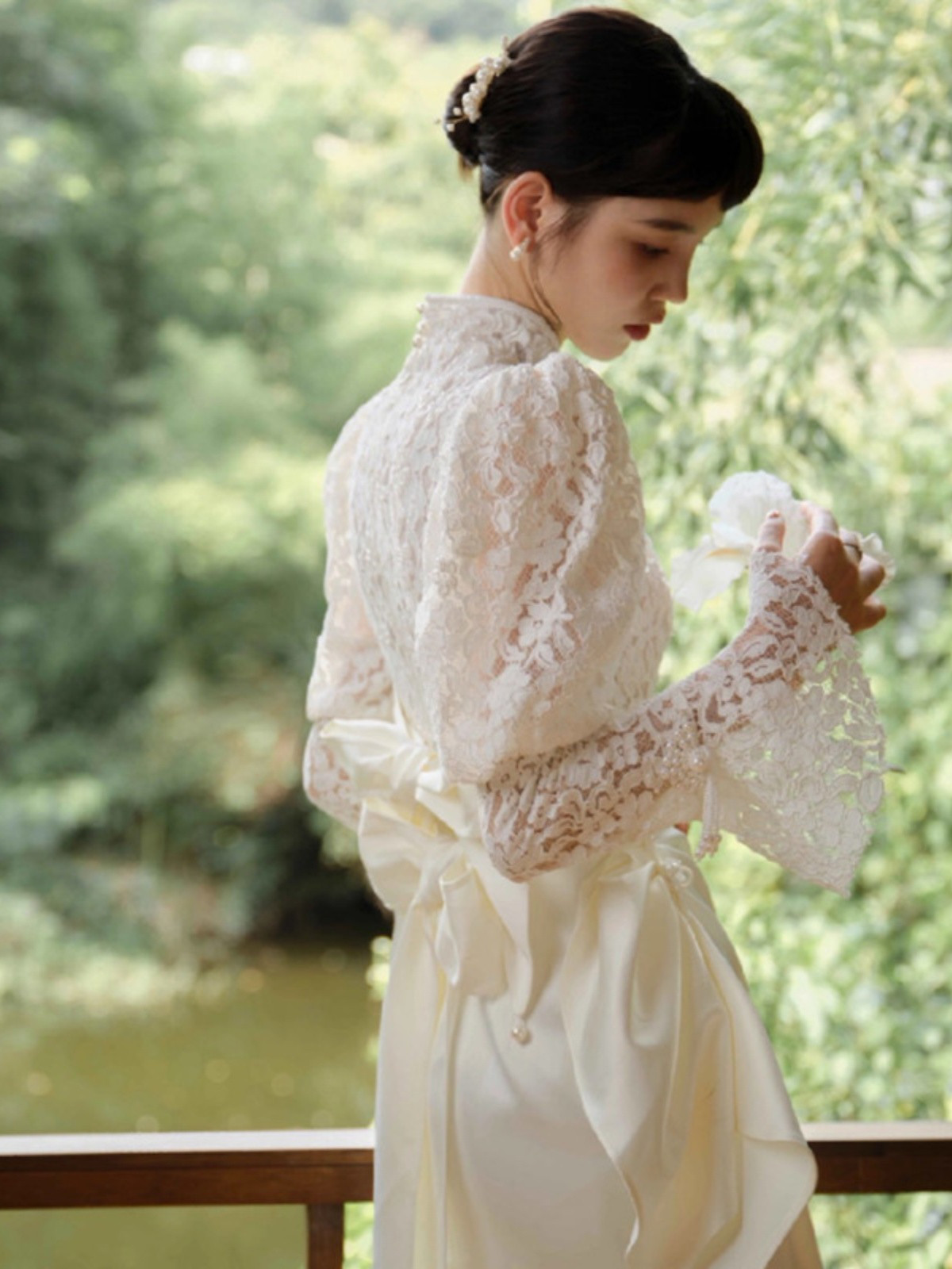 レース 長袖 ウェディングドレス サテン ロングドレス 白 シンプル 結婚式 花嫁 前撮り パーティー 披露宴 k606