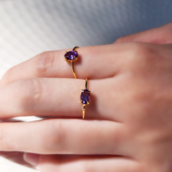 6毫米紫水晶橢圓形刻面爪戒指（垂直或水平） - Kikyo 第4張的照片