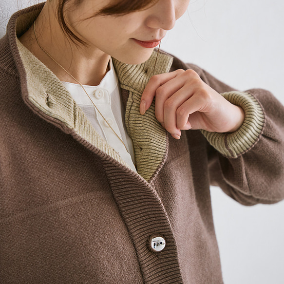 【AW新作】ワンランク上のこなれコーデにオススメ ジャケット見えニットカーディガン 裏配色 アウター 25577 11枚目の画像