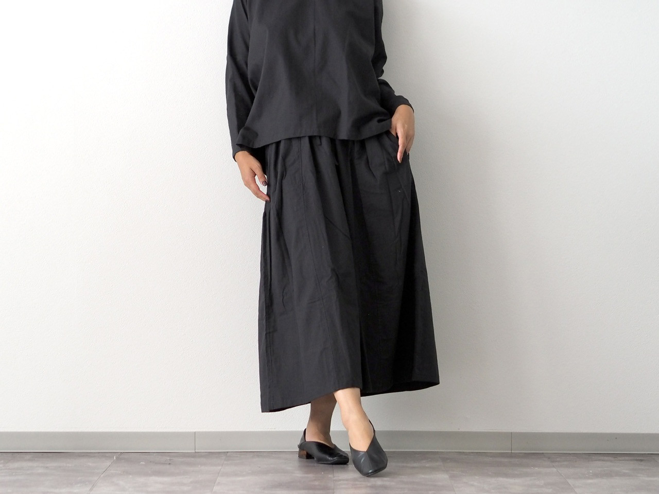 着丈が選べる、ふわっと起毛コットン。四枚はぎロングスカート/ブラック