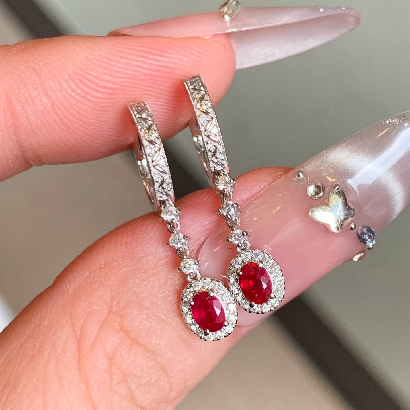 天然ダイヤモンド付きルビーピアスk18 1511