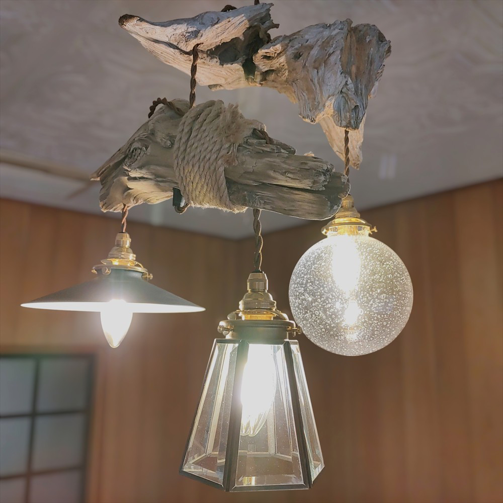 流木の3灯ペンダントライト７６０　選べるランプシェード　ダイニングテーブルの上や6畳の広さに　天井照明