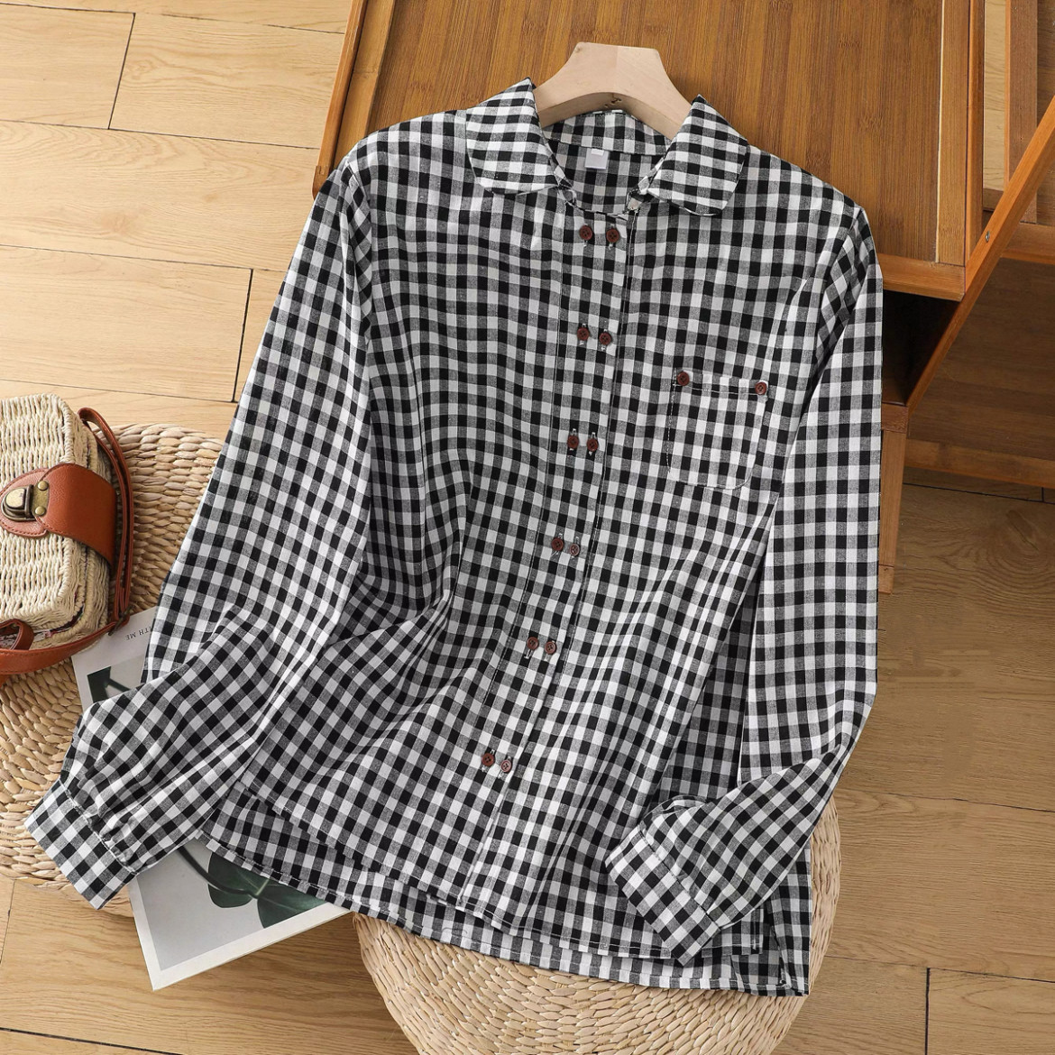 チェック柄トップス、秋のトップス、チェック柄シャツ、綿麻シャツ、綿麻トップス、長袖、大人カジュアルシャツ