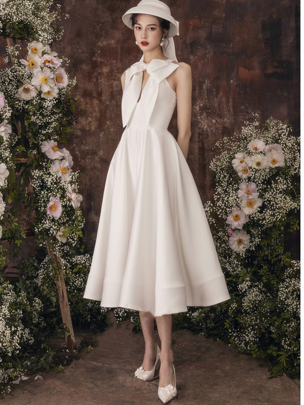 リボン ノースリーブ ウェディングドレス サテン 白 シンプル 結婚式 花嫁 前撮り パーティー 披露宴 k335