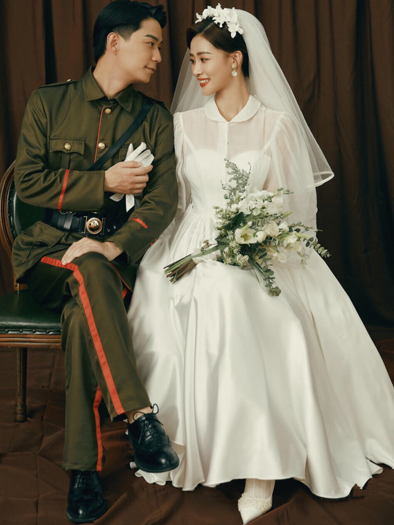 長袖 Aライン ウェディングドレス サテン 白 シンプル 結婚式 花嫁 前撮り パーティー 披露宴 k247