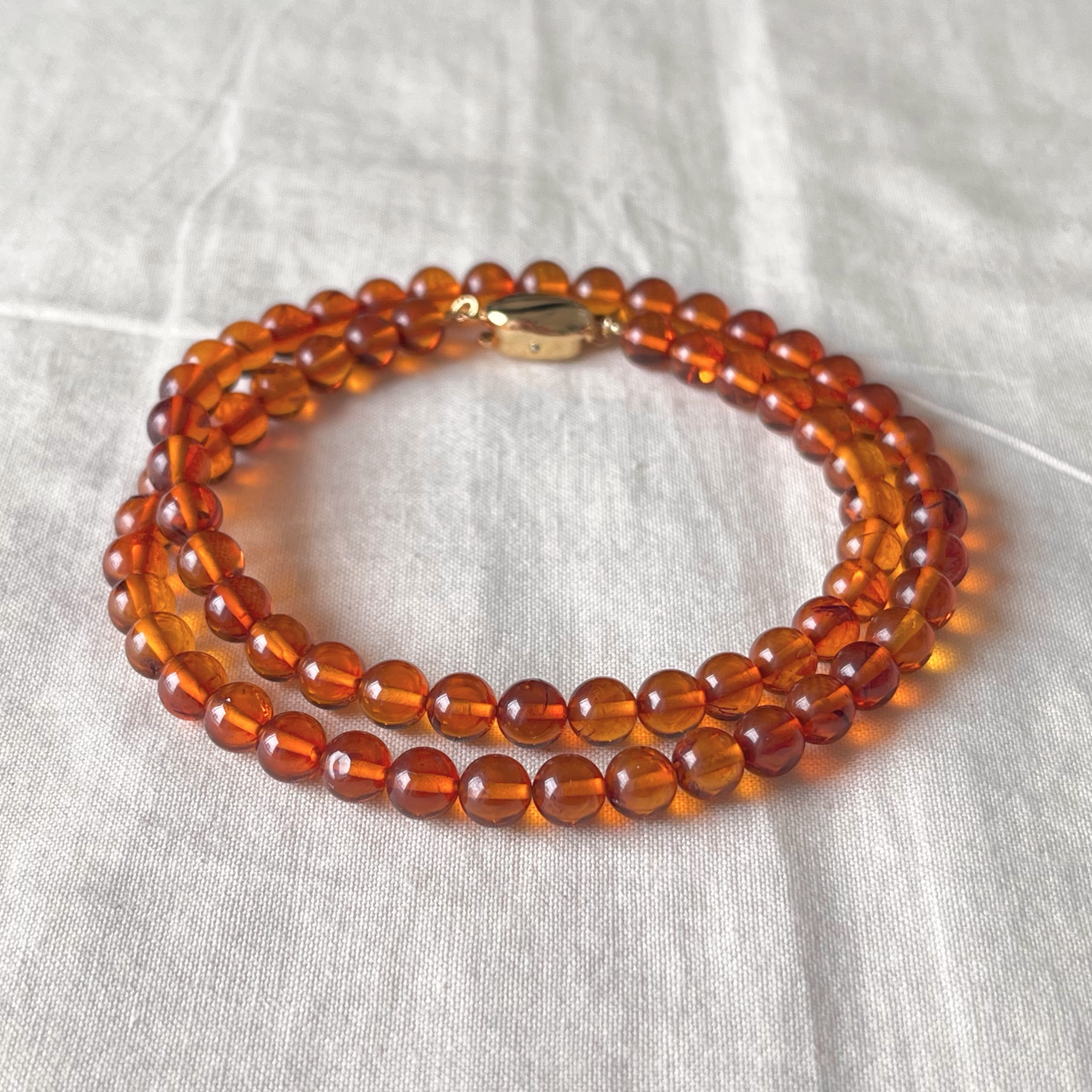 琥珀のネックレス　　（Nー268）