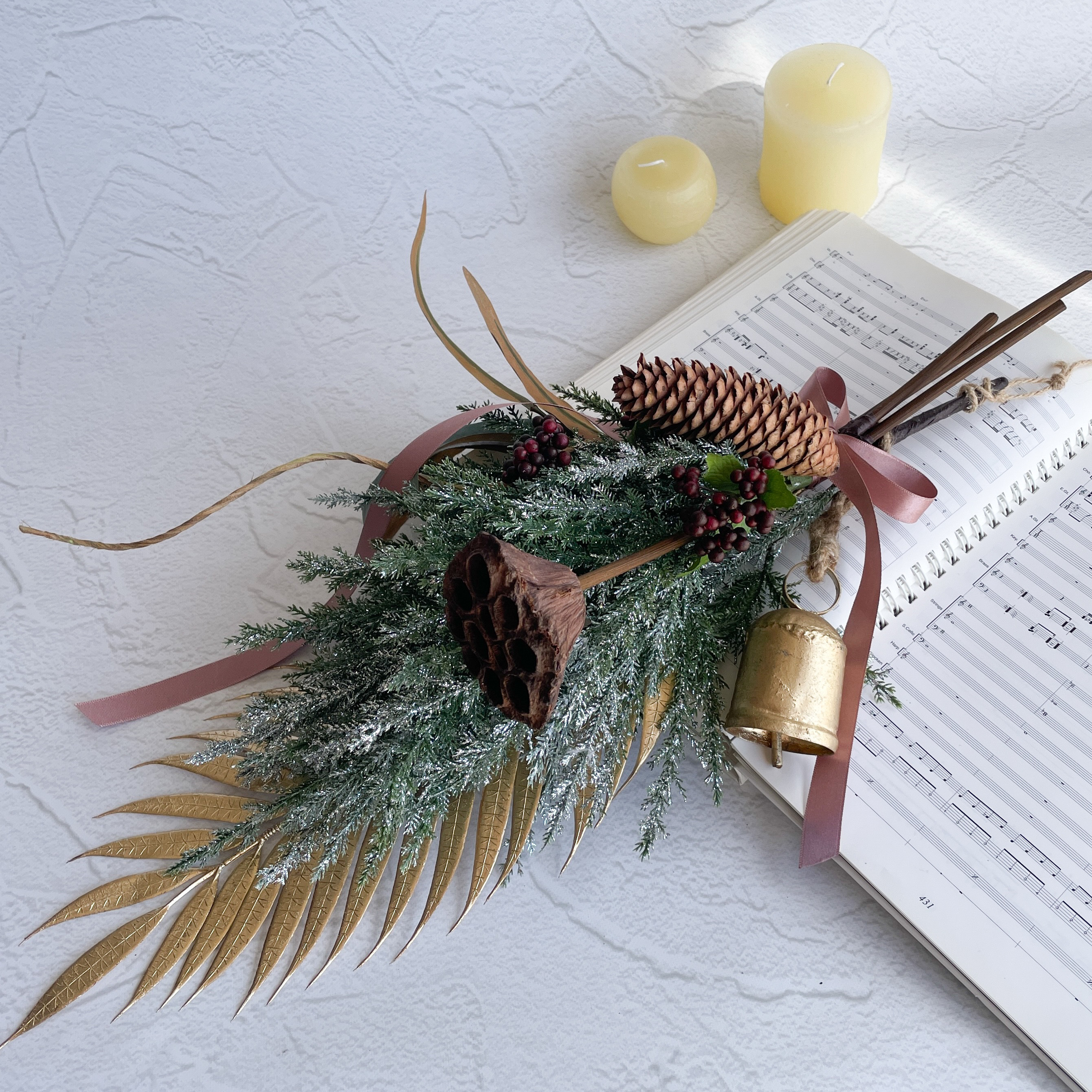 【ノエル・クラシック】上品にきらめくラメグリーンのクリスマススワッグ