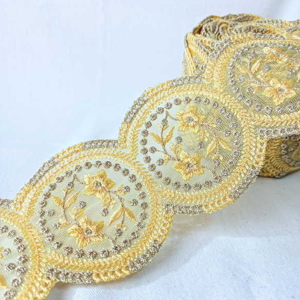 【50cm】【77mm幅】インド刺繍リボン　フラワー　花柄　金糸　卵型　オーバル　手芸　ハンドメイド　アクセサリーパーツ 4枚目の画像