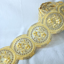 【50cm】【77mm幅】インド刺繍リボン　フラワー　花柄　金糸　卵型　オーバル　手芸　ハンドメイド　アクセサリーパーツ 3枚目の画像