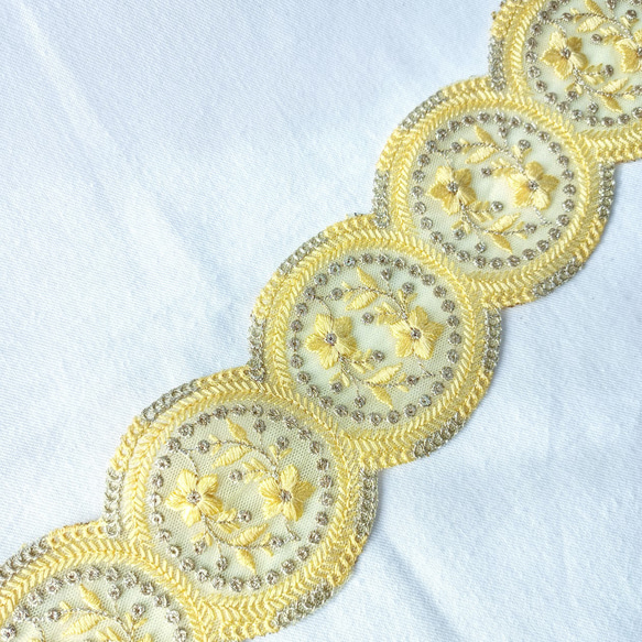 【50cm】【77mm幅】インド刺繍リボン　フラワー　花柄　金糸　卵型　オーバル　手芸　ハンドメイド　アクセサリーパーツ 5枚目の画像