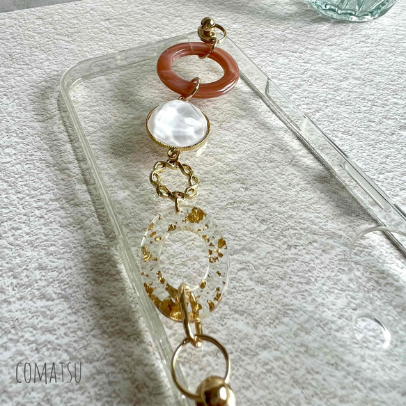 [全機種対応] PrettyWomanハンドホルダー付きスマホケース 落下防止ベルトストラップ付きスマホカバー 2枚目の画像