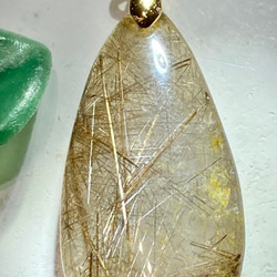 ポジティブを引き寄せる✨ ゴールデンマイカ 金雲母原石 ラフストーン