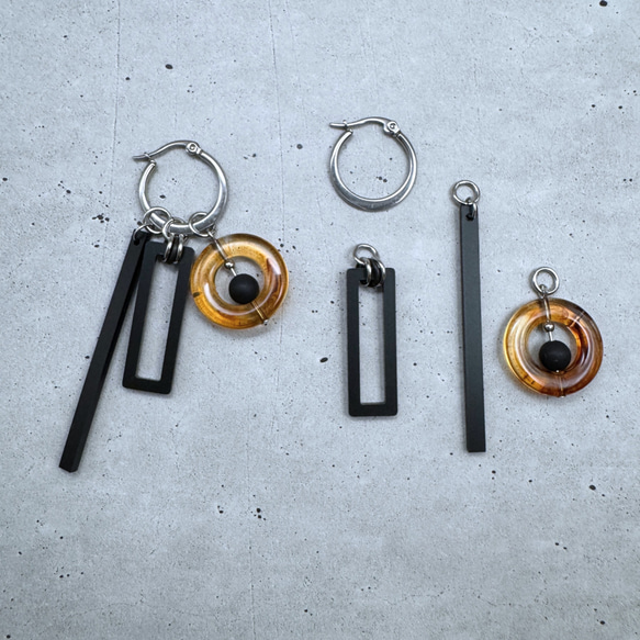 【サージカルステンレス】べっ甲柄リングラウンドパーツとブラックパーツのフープピアス　金属アレルギー対応　大ぶり　ブラック 6枚目の画像