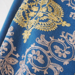 【豪華で繊細な刺繍】ブランケットショール・クローバー柄NB 2枚目の画像