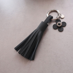 カメリア／リーフ タッセルチャーム✩バッグチャーム バッグチャーム