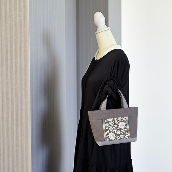 【新色】グレー×チャコールグレー◆インド刺繍×帆布/ミニトートバッグ 3枚目の画像