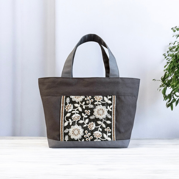 【新色】グレー×チャコールグレー◆インド刺繍×帆布/ミニトートバッグ 1枚目の画像