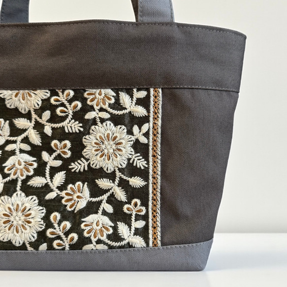 【新色】グレー×チャコールグレー◆インド刺繍×帆布/ミニトートバッグ 7枚目の画像