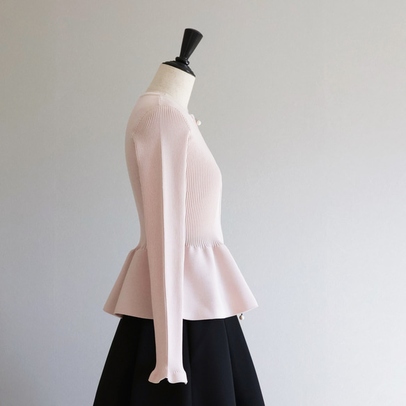 【美シルエットニット！】ホールガーメント ペプラムオープンファスナーカーディガン【バレエピンク】 17枚目の画像