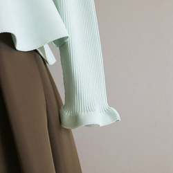 【程よい甘さがポイント◎】ホールガーメント ペプラムオープンファスナーカーディガン【アイシーグリーン】 15枚目の画像