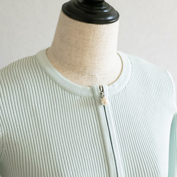 【程よい甘さがポイント◎】ホールガーメント ペプラムオープンファスナーカーディガン【アイシーグリーン】 13枚目の画像