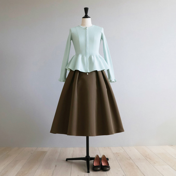 【程よい甘さがポイント◎】ホールガーメント ペプラムオープンファスナーカーディガン【アイシーグリーン】 12枚目の画像