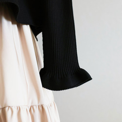 【人気のペプラムデザイン！】ホールガーメント ペプラムオープンファスナーカーディガン【ブラック】 16枚目の画像