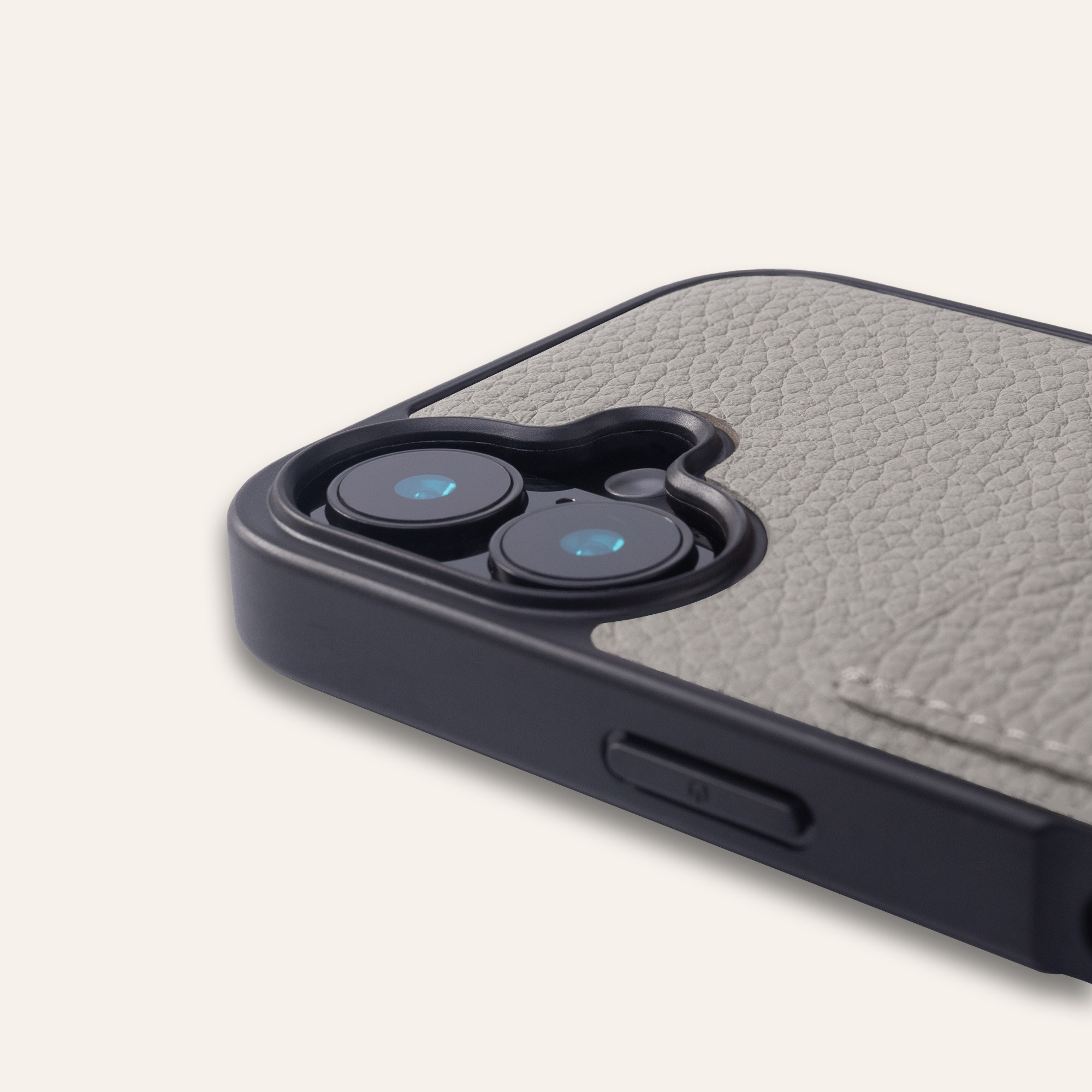 iPhone 17 Pro ケース 本革 カード入れ付き 15色 COPC2