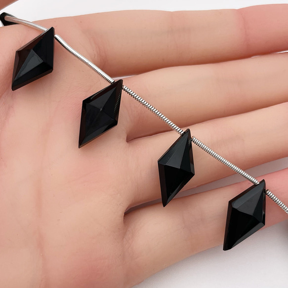 ブラックカルセドニー 6ピース オニキス ダイヤ型 ひし形 ハンドカット 20mm 10mm st0005 3枚目の画像