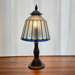 ステンドグラス製 アンティーク調のおしゃれな ブルーのルームランプ