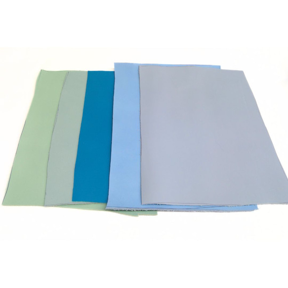 【革はぎれセット・国産牛革】Ａ5サイズ(縦21cm,横14.8cm)×５枚セット(ブルー・グリーン系)：A5-4 2枚目の画像