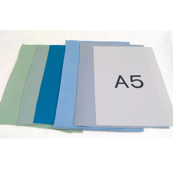 【革はぎれセット・国産牛革】Ａ5サイズ(縦21cm,横14.8cm)×５枚セット(ブルー・グリーン系)：A5-4 3枚目の画像