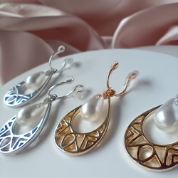 痛くないイヤリング☆透かしドロップの揺れるイヤリング/2色展開/金属アレルギー対応/358 11枚目の画像