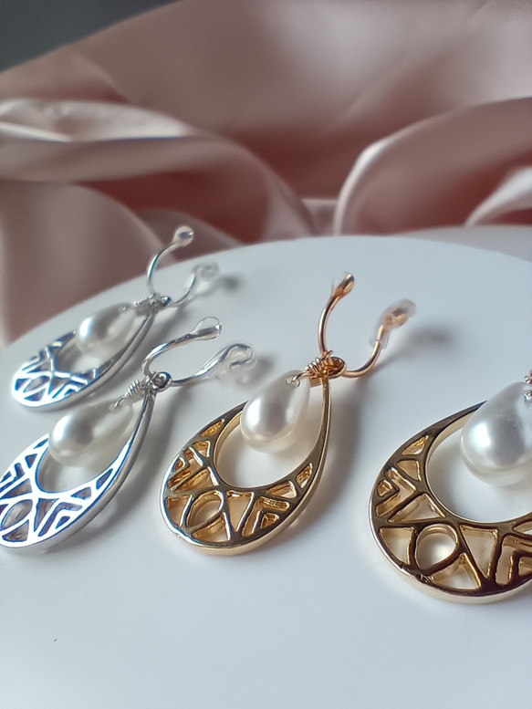 痛くないイヤリング☆透かしドロップの揺れるイヤリング/2色展開/金属アレルギー対応/358 11枚目の画像