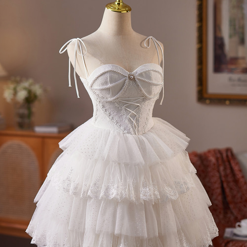 白 ふわふわ ショート丈 可愛い 綺麗 プリンセス パーティードレス