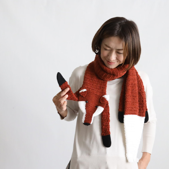 新色　冬支度　寒がりなキツネ　KITSUNE　アニマル　マフラー　ロング巻き　ストール　E70G 10枚目の画像