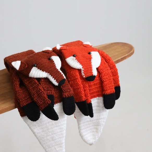 新色　冬支度　寒がりなキツネ　KITSUNE　アニマル　マフラー　ロング巻き　ストール　E70G 2枚目の画像