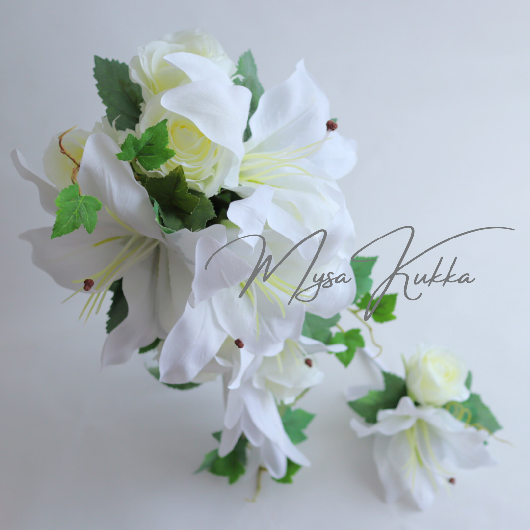 クラシックブーケ❁ユリ、バラ、グリーンのシンプルブーケ