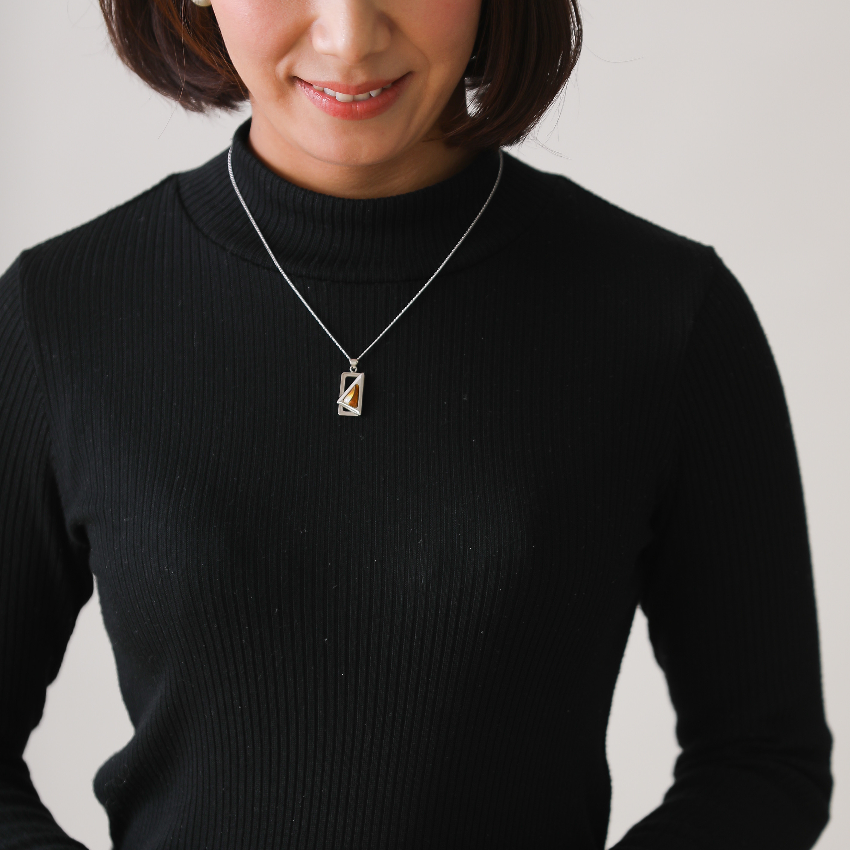 スペース 七宝焼ペンダント 純銀胎有線七宝