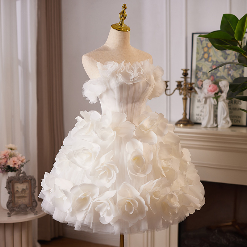 白 ふわふわ ショート丈 綺麗 立体花 プリンセス パーティードレス 二次会 ウェディングドレス お呼ばれ LJ-661