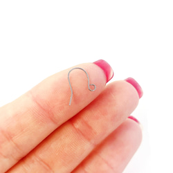 ese163【30個入り】線径約0.5mm 全長約13mm 開閉式カン付き ピアス金具 サージカルステンレス 316L 3枚目の画像