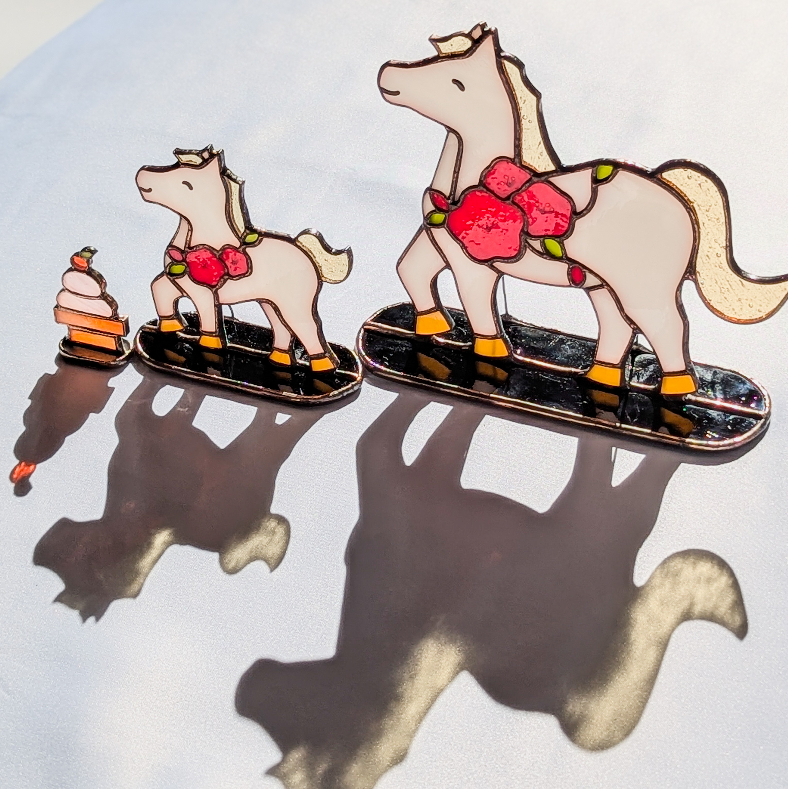 2026年の干支、ステンドグラス、干支の置物(小）、午　うま