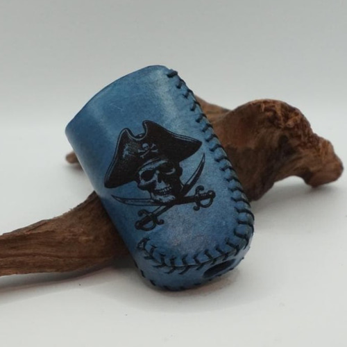 プルームキューブケース　イタリア産マヤ　焼き印海賊 プルームキューブケース 本革 イタリア産マヤ 焼印 海賊 アイコス