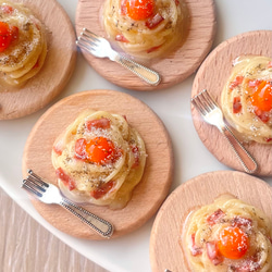 〈おひとつ〉ミニチュアフード　大盛りカルボナーラ 7枚目の画像