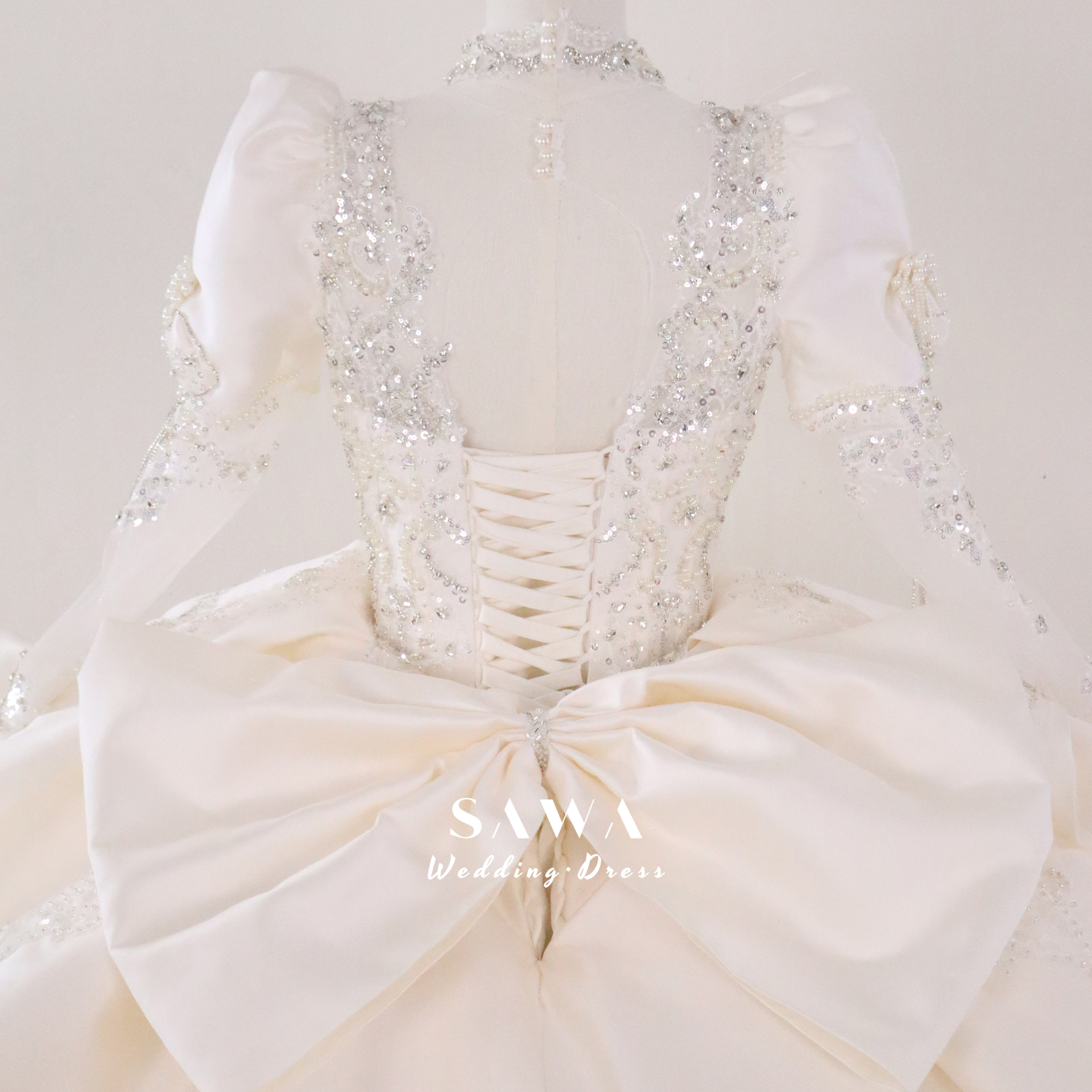 買わないと損　プリンセスライン　ボリューム感　蝶々　レーススカート　可愛い　挙式サイズオーダー編みあげ　ラッフルスカート