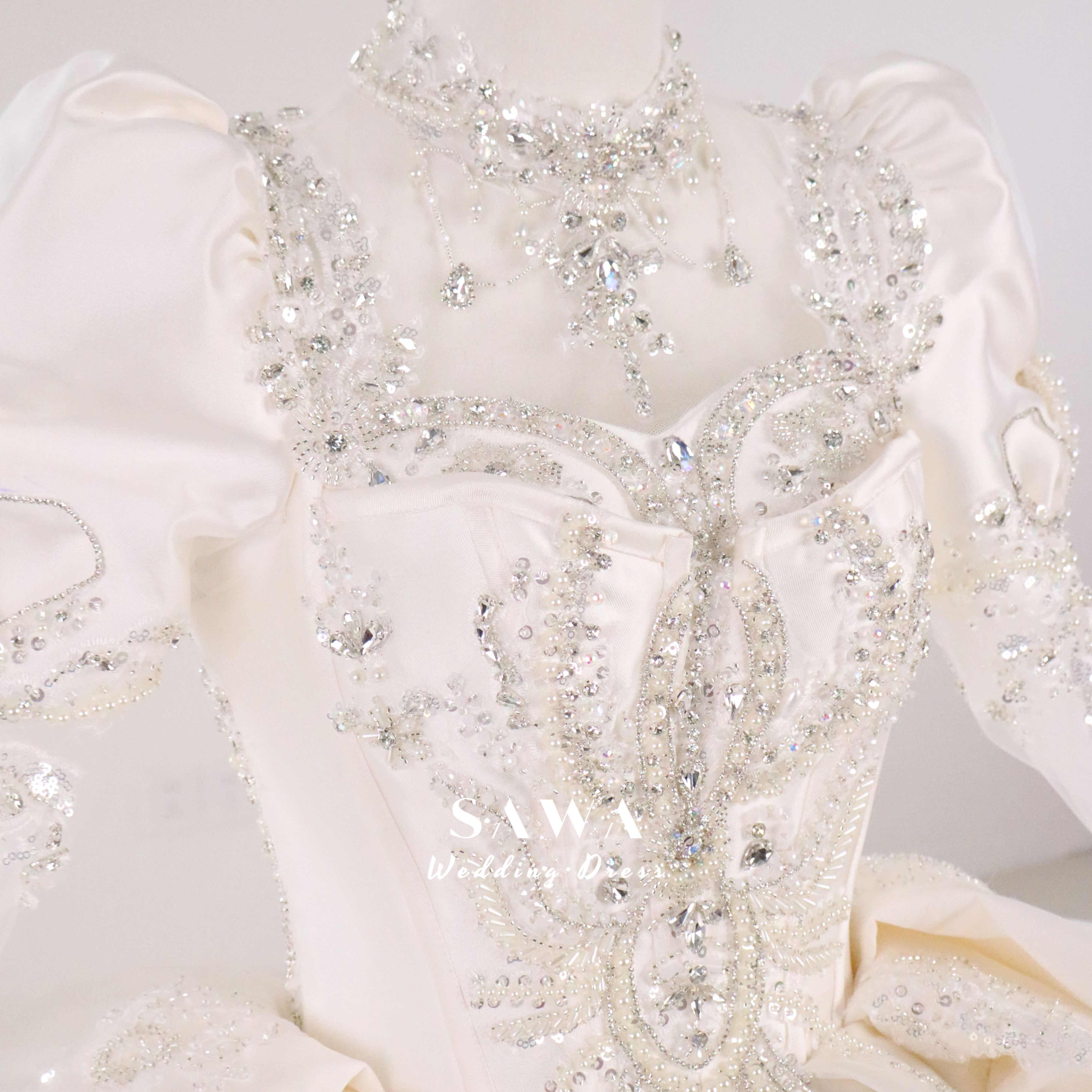 買わないと損　プリンセスライン　ボリューム感　蝶々　レーススカート　可愛い　挙式サイズオーダー編みあげ　ラッフルスカート